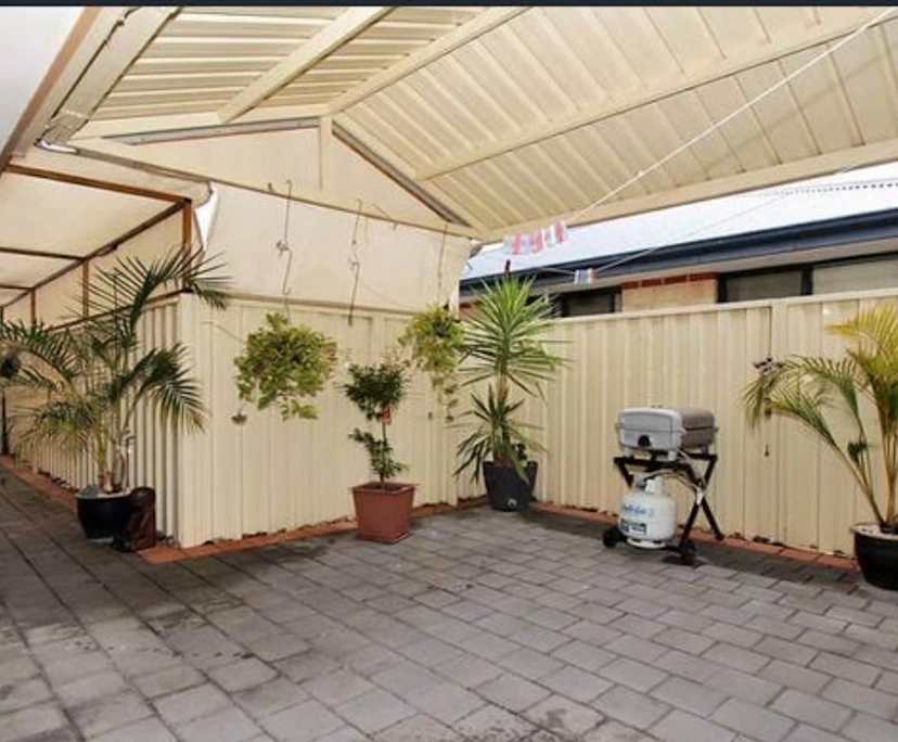 $250, Share-house, 3 bathrooms, Bellevue WA 6056