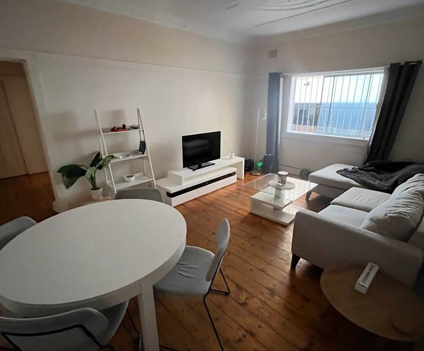 Whole property with 2 rooms for rent