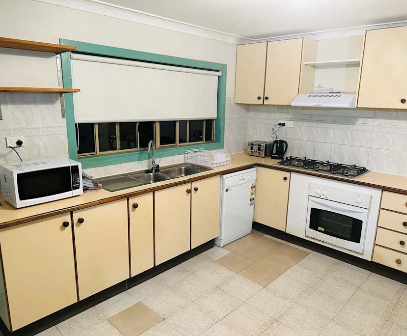 $250, Share-house, 6 bathrooms, Campsie NSW 2194