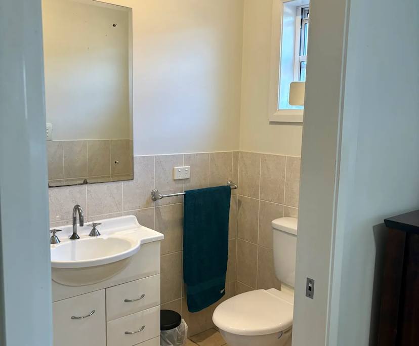 $325, Share-house, 3 bathrooms, Blue Bay NSW 2261