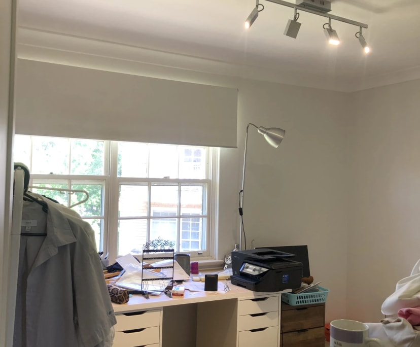 Furnished room in a flatshare