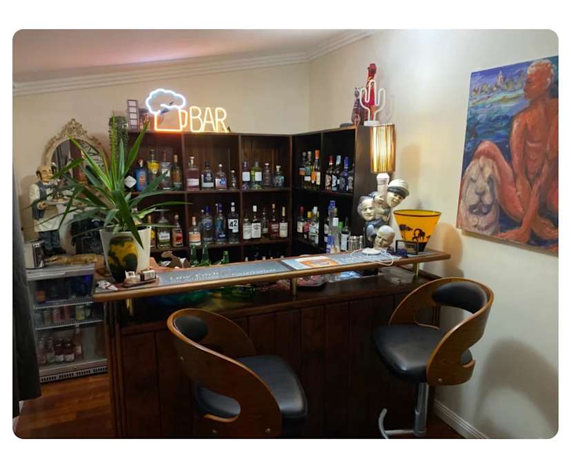 Room in a share house