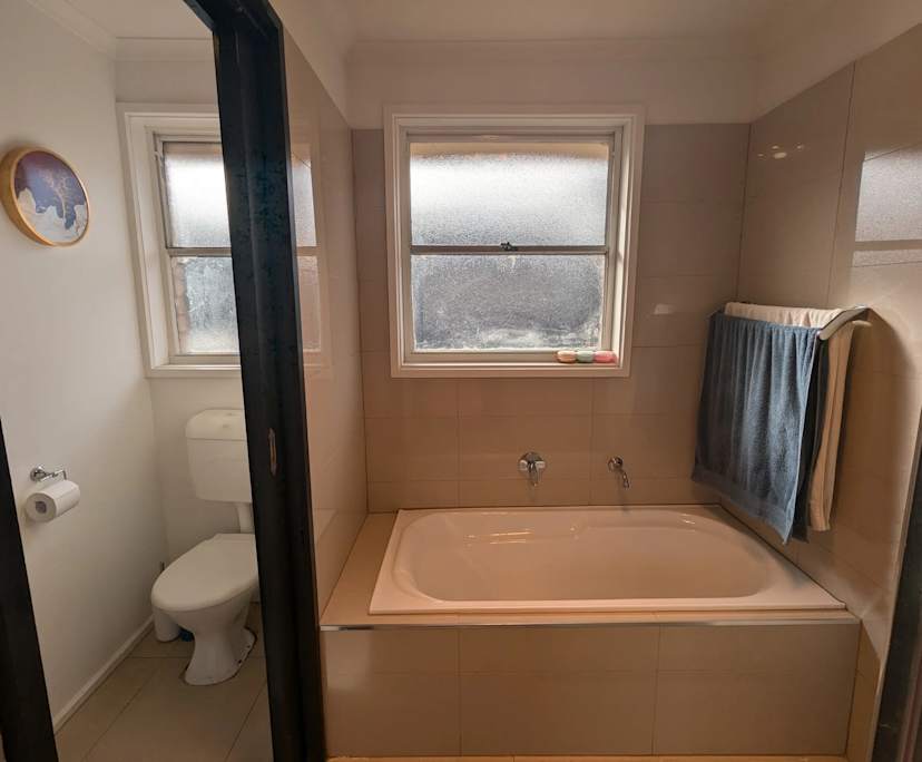 $390, Share-house, 3 bathrooms, Sunshine West VIC 3020