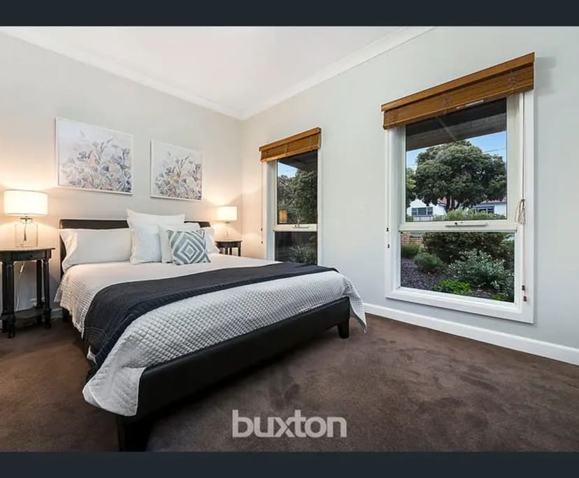 Room in a share house