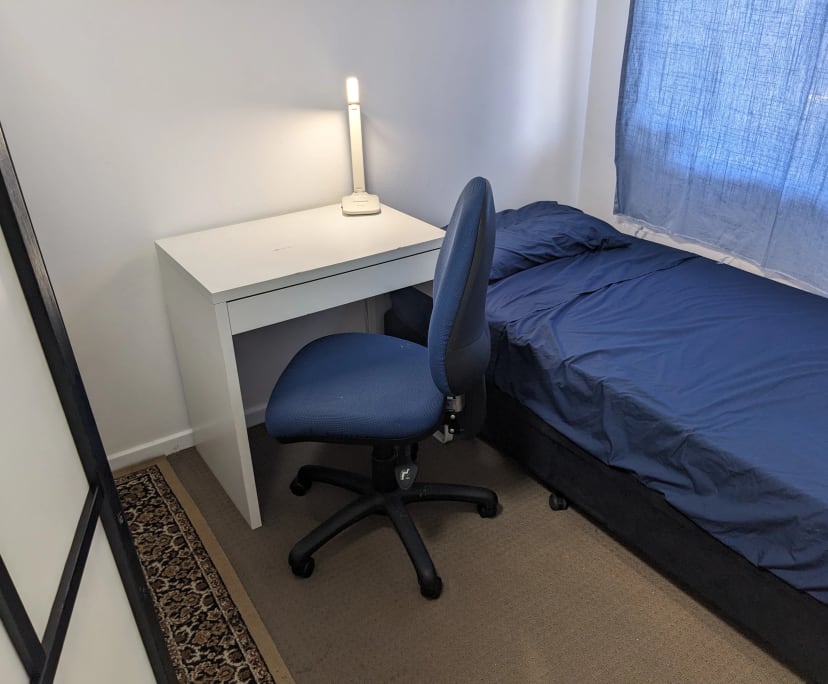 Furnished room in a flatshare