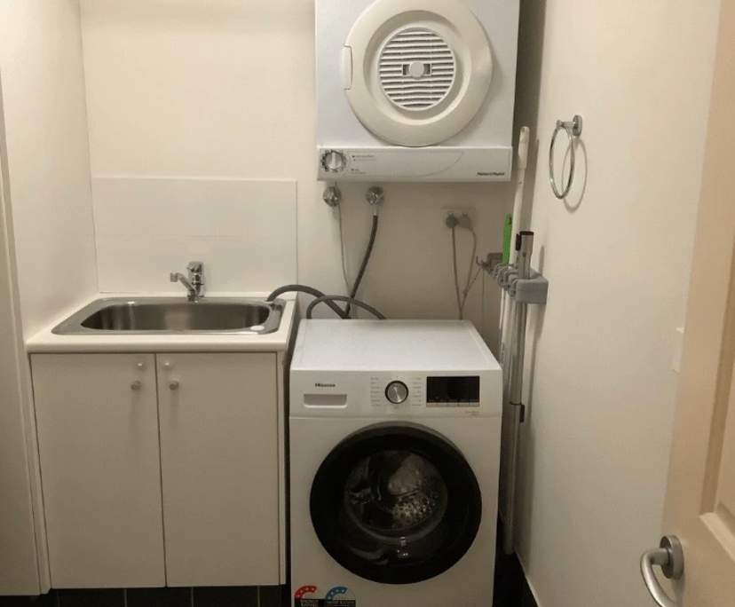 $380, Flatshare, 2 bathrooms, Robina QLD 4226