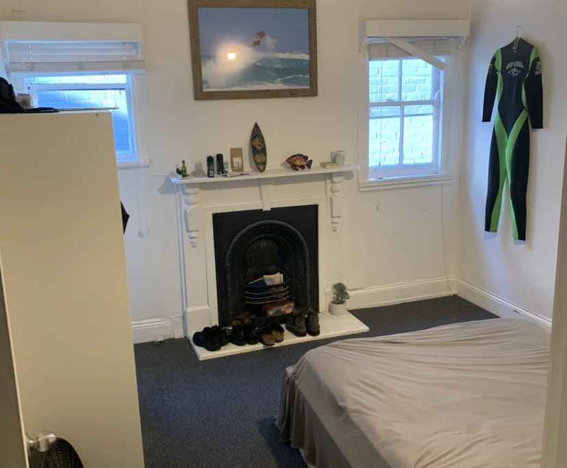 Room in a share house