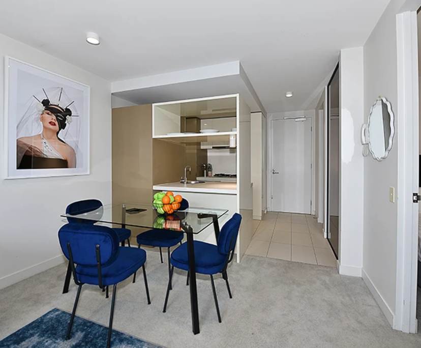 $970, Whole-property, 2 bathrooms, Melbourne VIC 3000