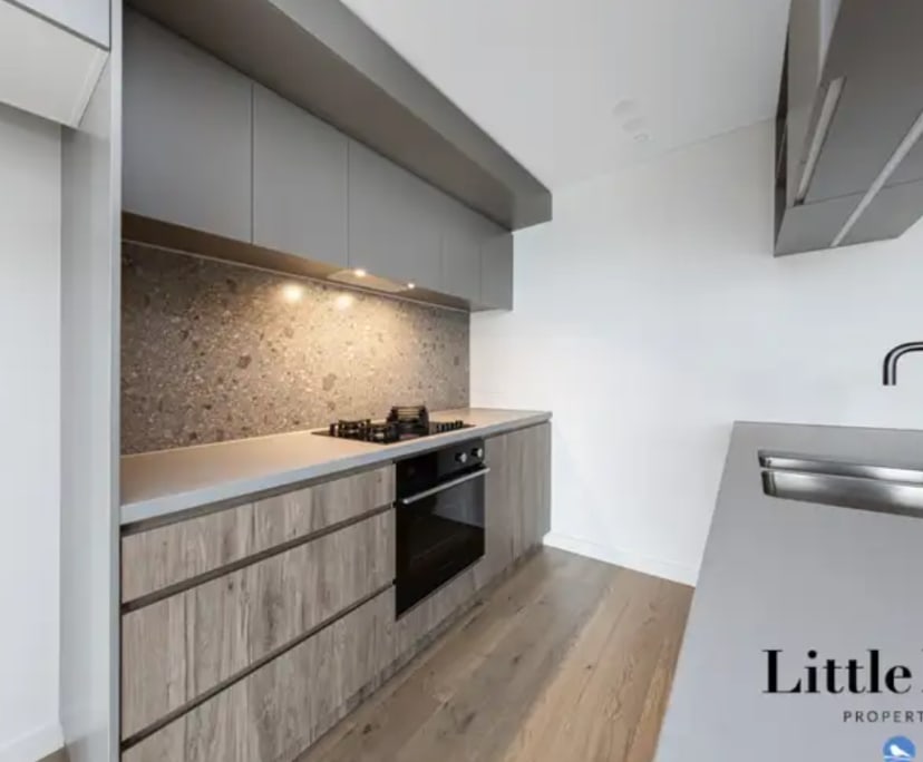 Unfurnished room with own bathroom