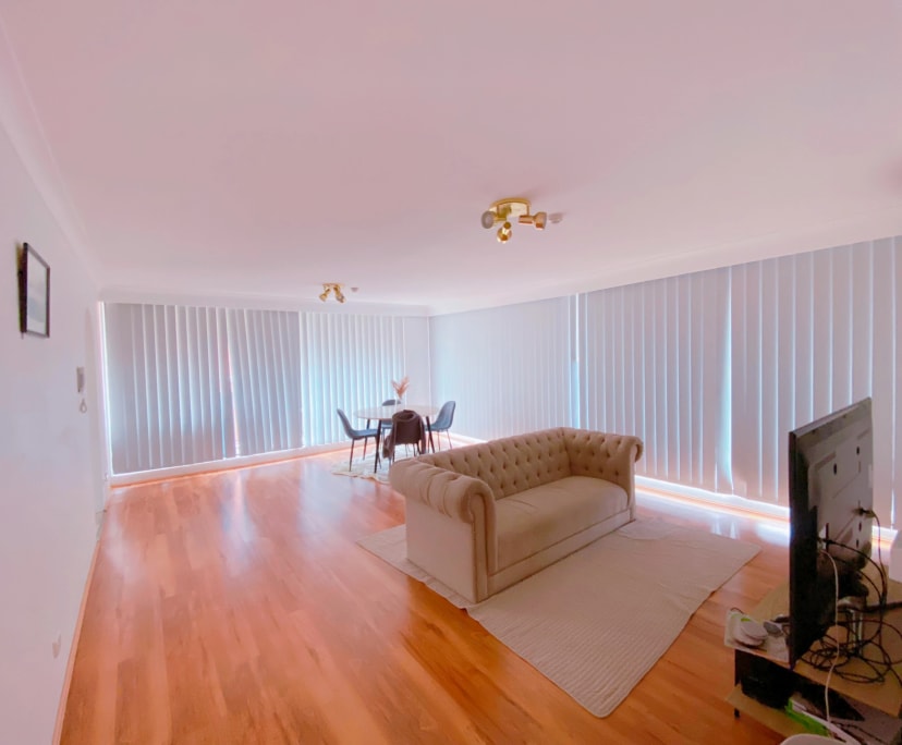 Furnished room in a flatshare