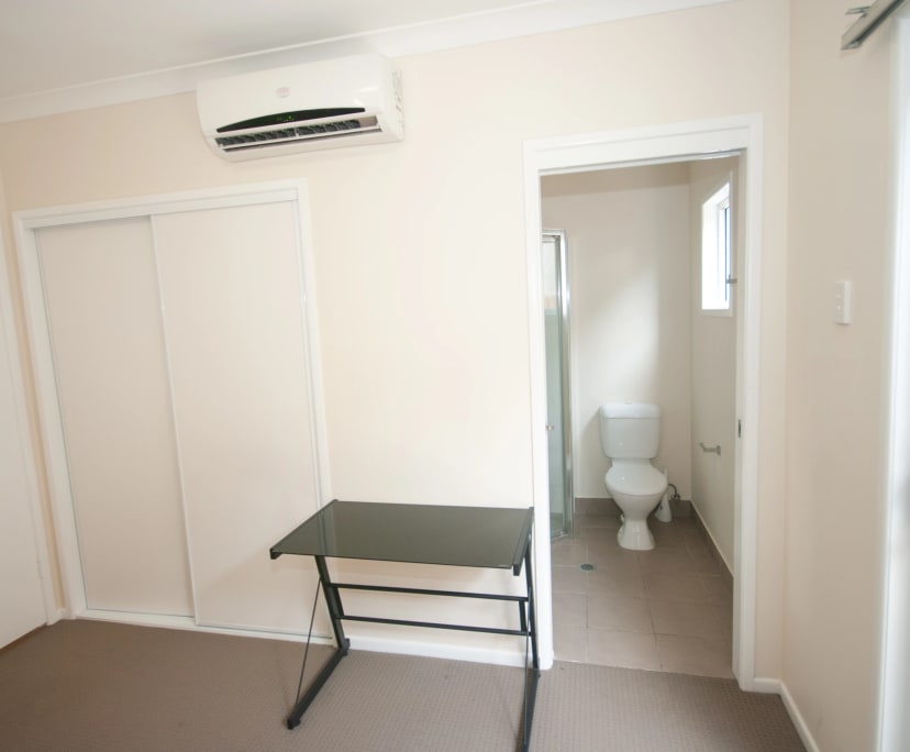 $230, Share-house, 6 bathrooms, Red Hill QLD 4059