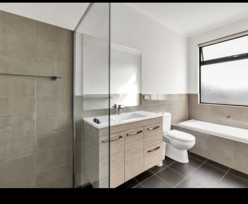 Room in a share house