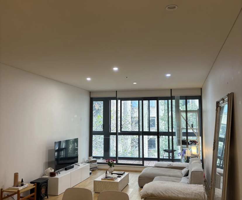 Furnished room in a flatshare