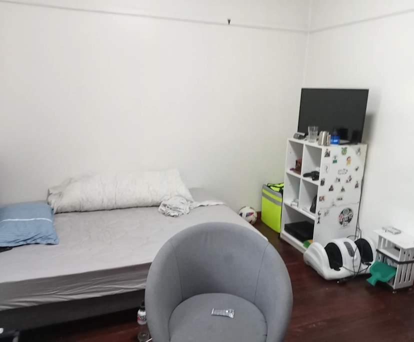 Room in a share house