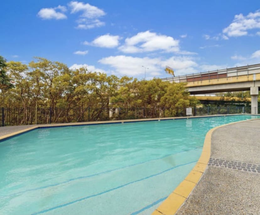 Room for Rent in Bowen Hills, Brisbane 350, Flexi...