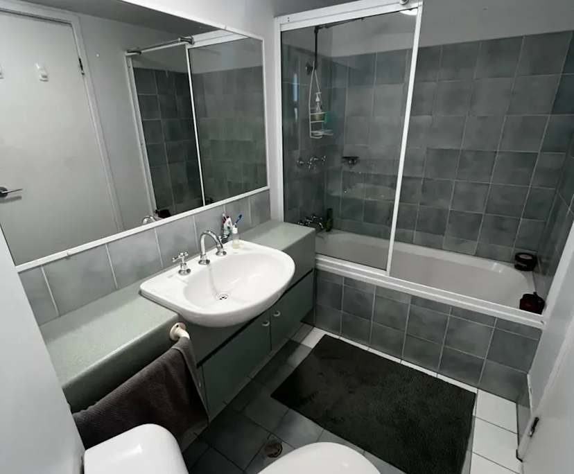 Furnished room with own bathroom