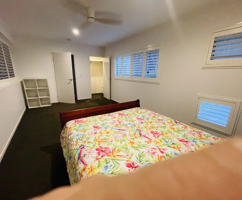 Room in a share house