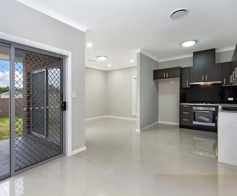 $370, Share-house, 4 bathrooms, Plumpton NSW 2761