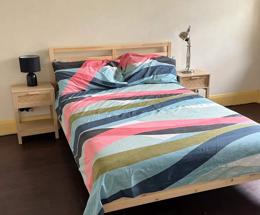 Room in a share house