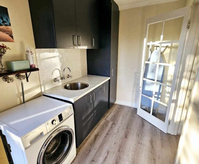 $300, Share-house, 4 bathrooms, O'Connor WA 6163