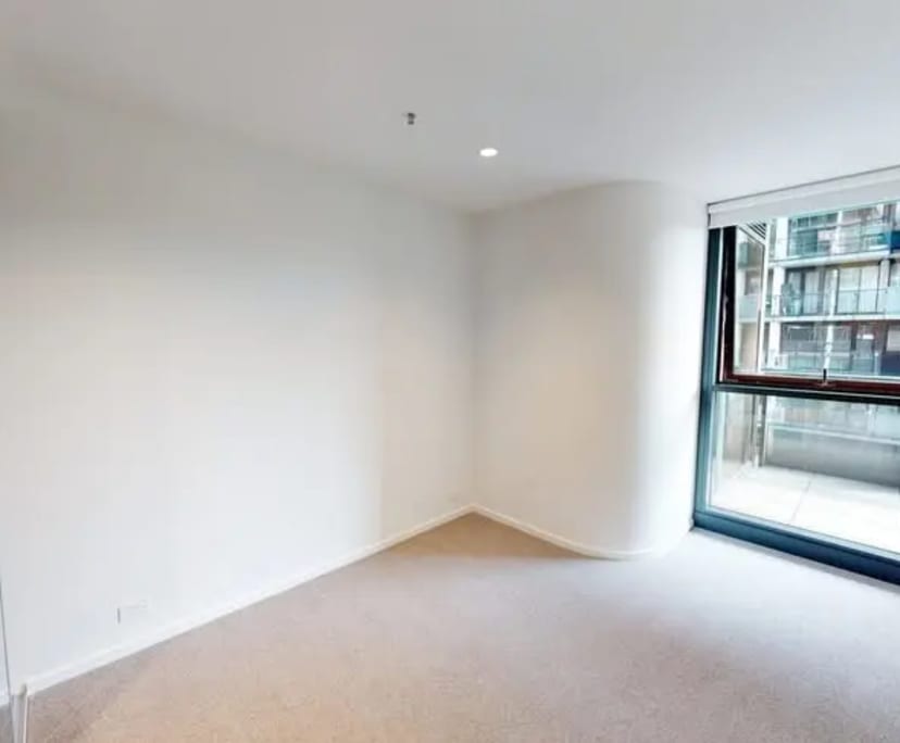 Unfurnished room with own bathroom