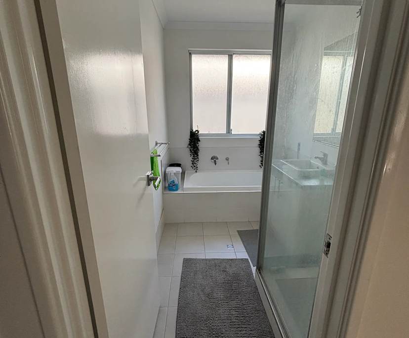 $250, Share-house, 3 bathrooms, Ellenbrook WA 6069