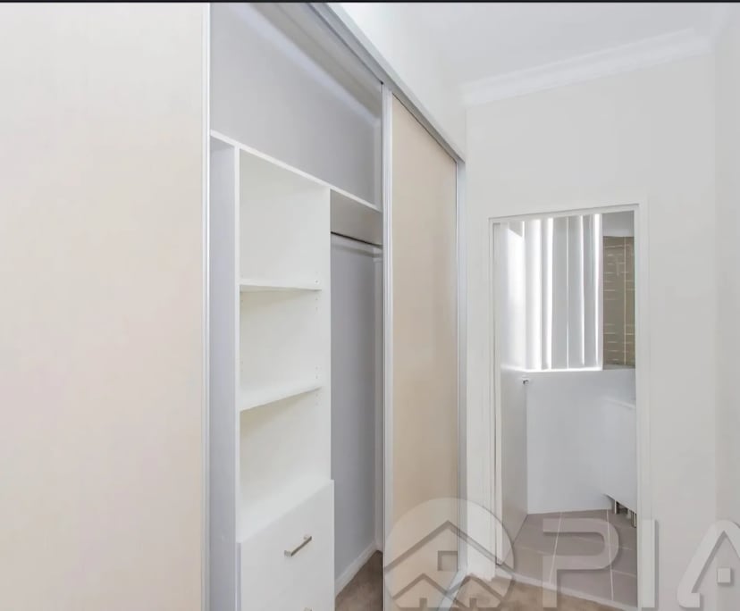 Room with ensuite in a flatshare