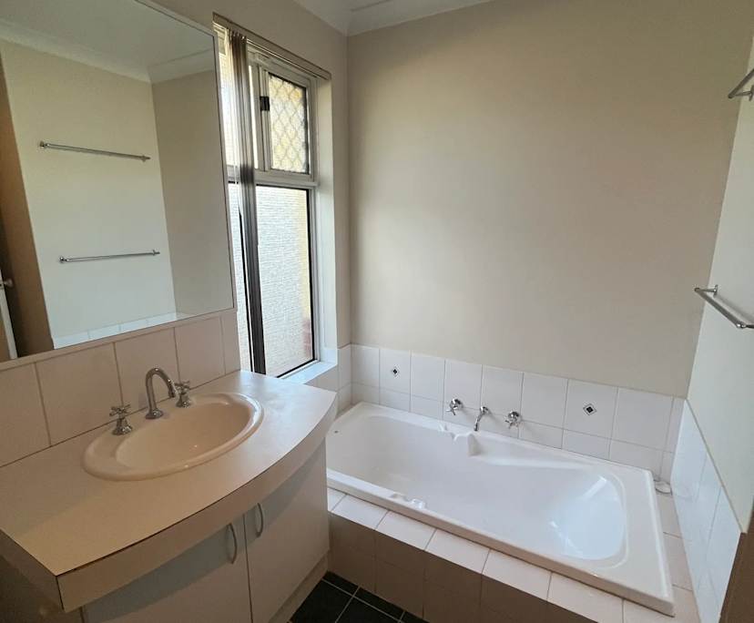 Room in a share house