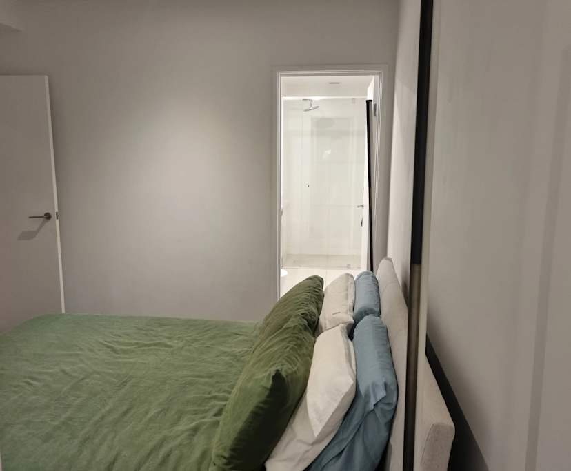 Furnished room with own bathroom
