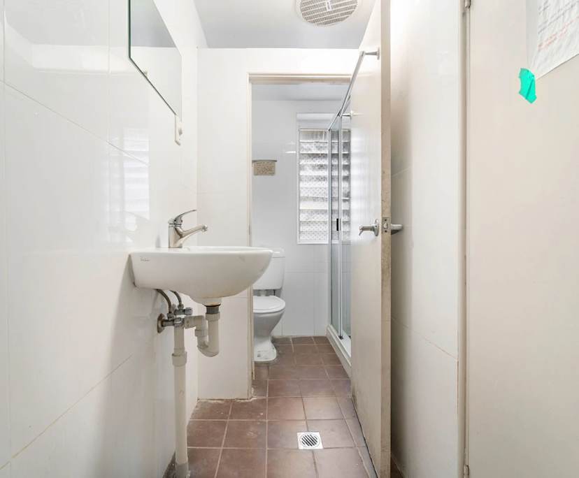 $330, Share-house, 6 bathrooms, Darlinghurst NSW 2010