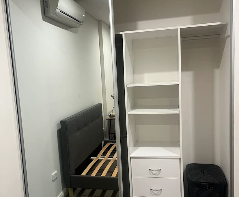 Room with ensuite in a flatshare