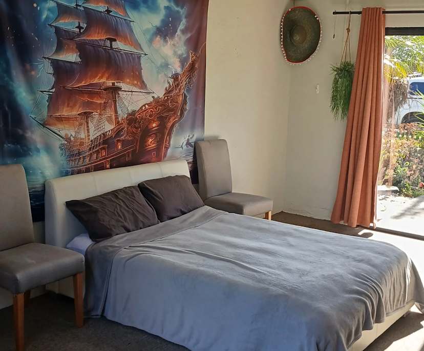 Room in a share house