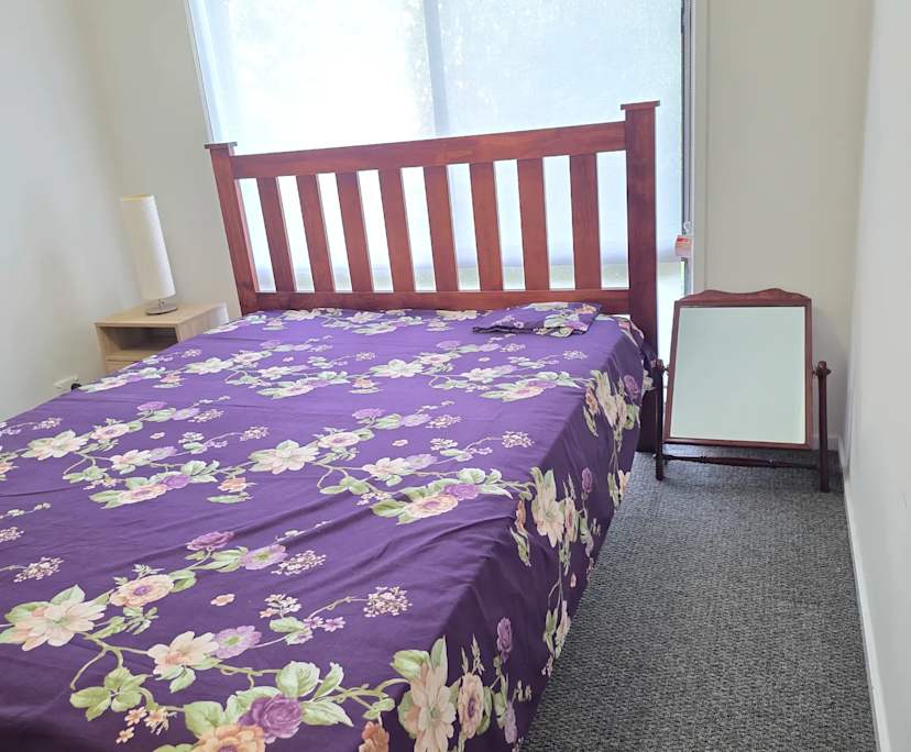 Room in a share house