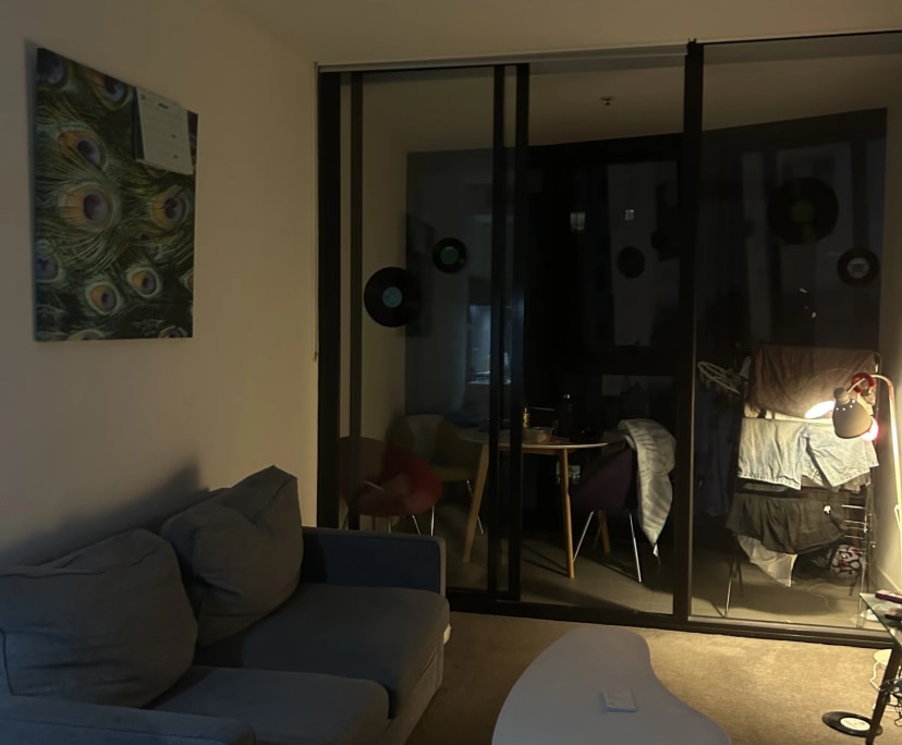 Furnished room in a flatshare