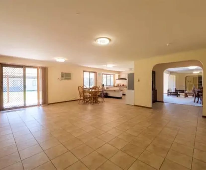 $250, Share-house, 4 bathrooms, Park Ridge QLD 4125