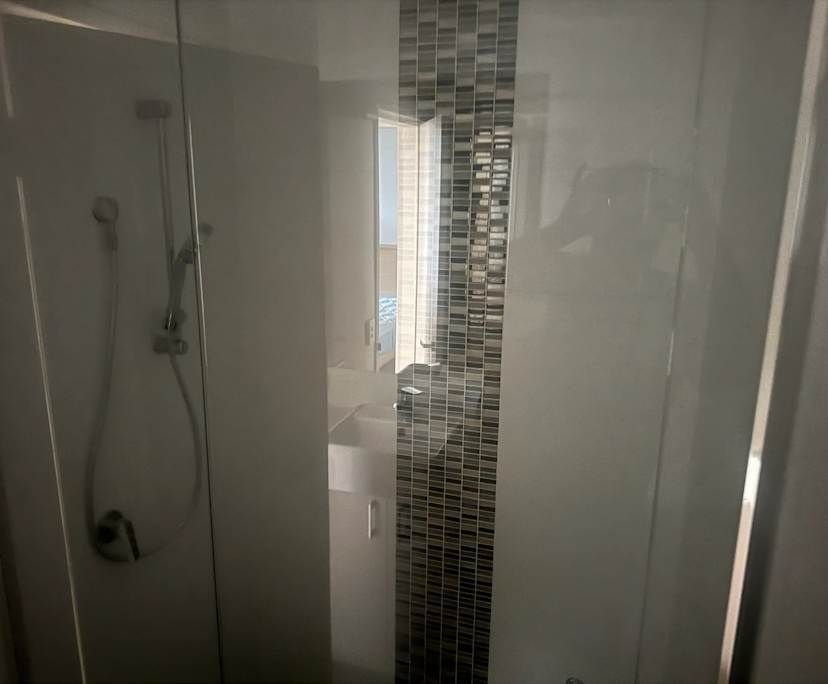 Furnished room with own bathroom