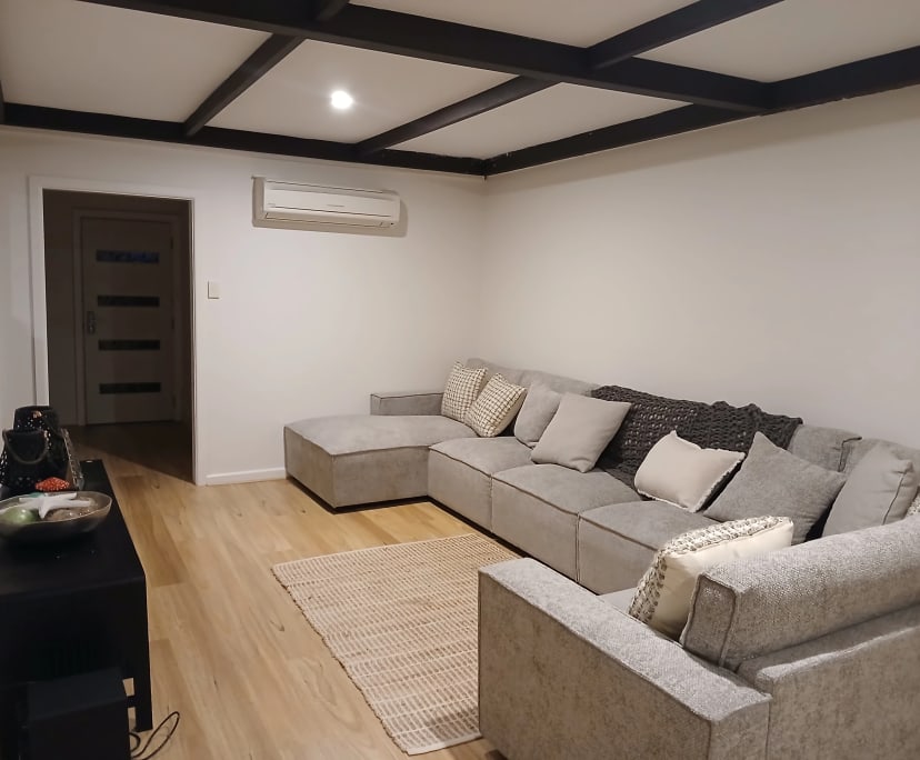 $350, Share-house, 4 bathrooms, Inverloch VIC 3996