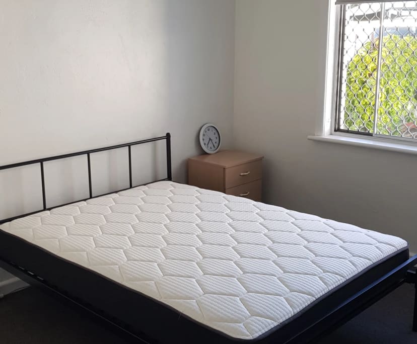 $220, Share-house, 3 bathrooms, Lavington NSW 2641