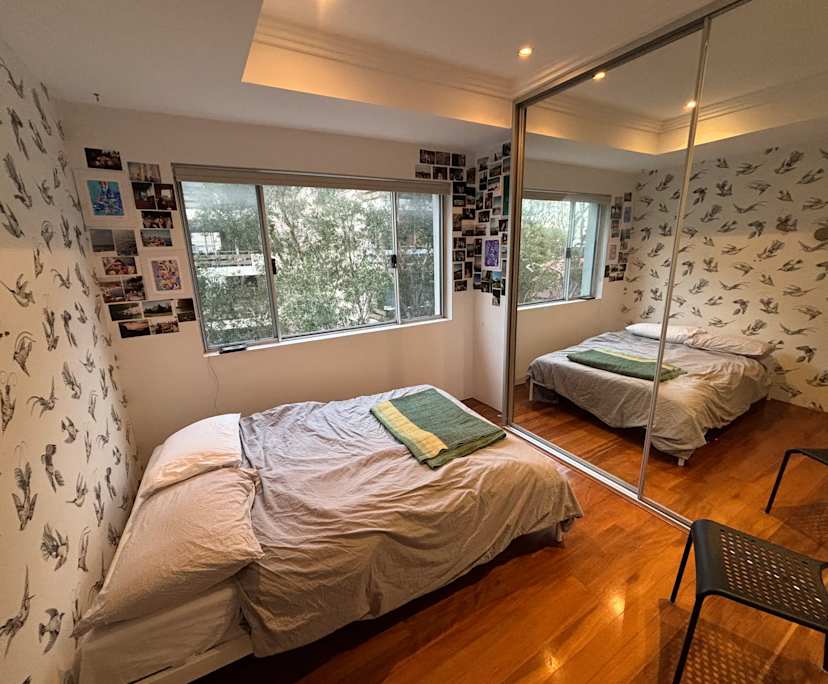 Furnished room in a flatshare