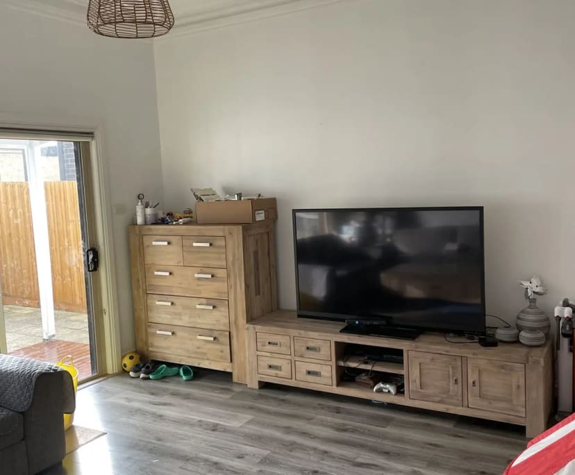 Whole property with 3 rooms for rent