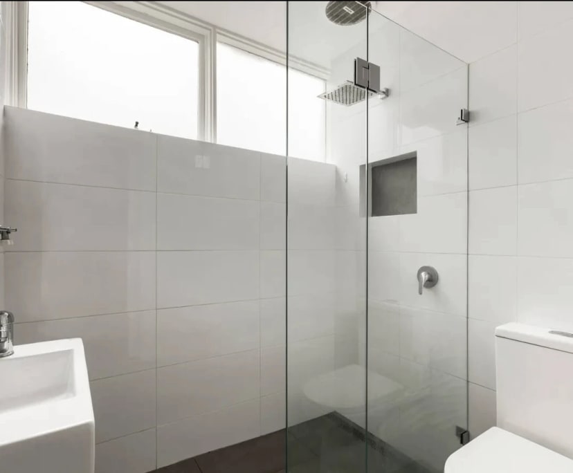 $350, Flatshare, 2 bathrooms, St Kilda VIC 3182