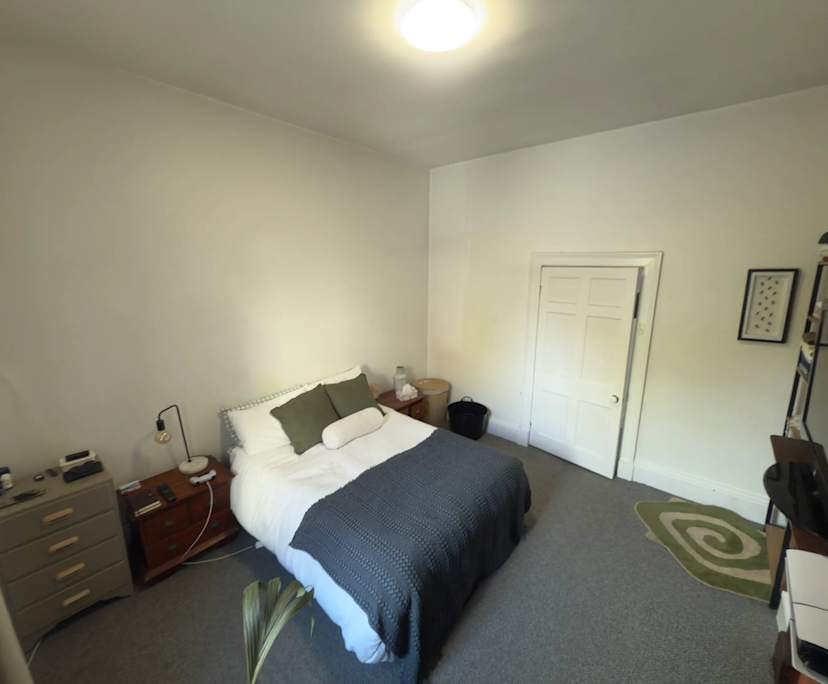 Unfurnished room in a share house