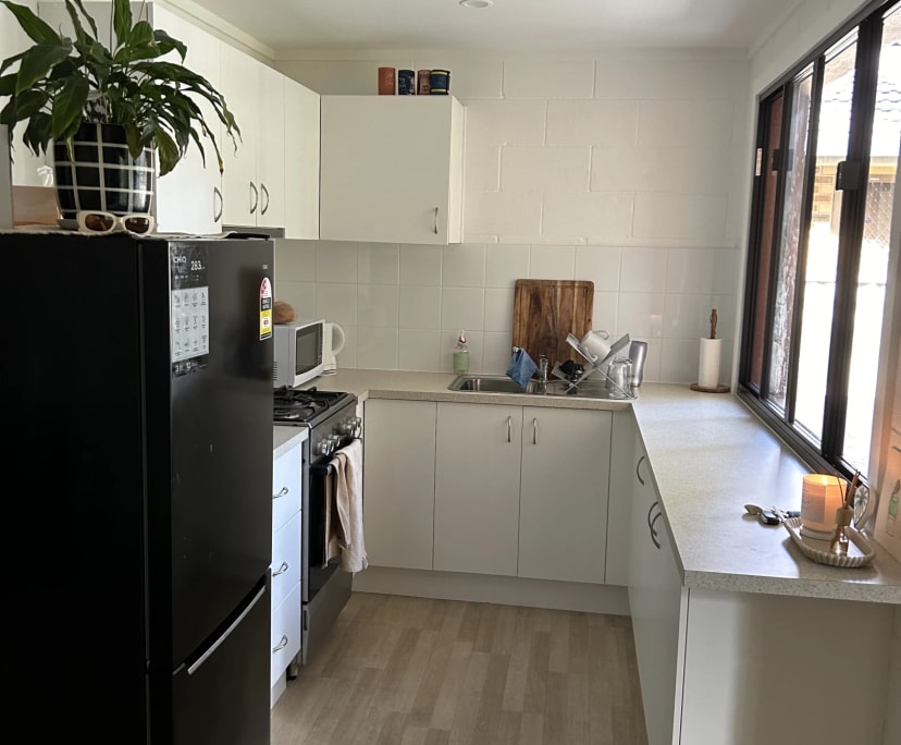 $390, Flatshare, 2 bathrooms, Palm Beach QLD 4221