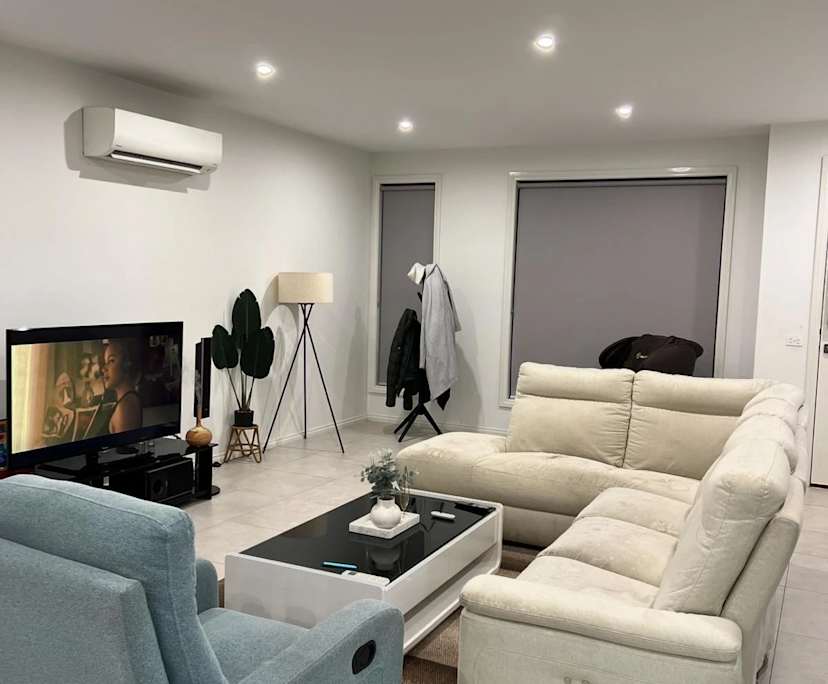 $250, Share-house, 3 bathrooms, Burwood VIC 3125