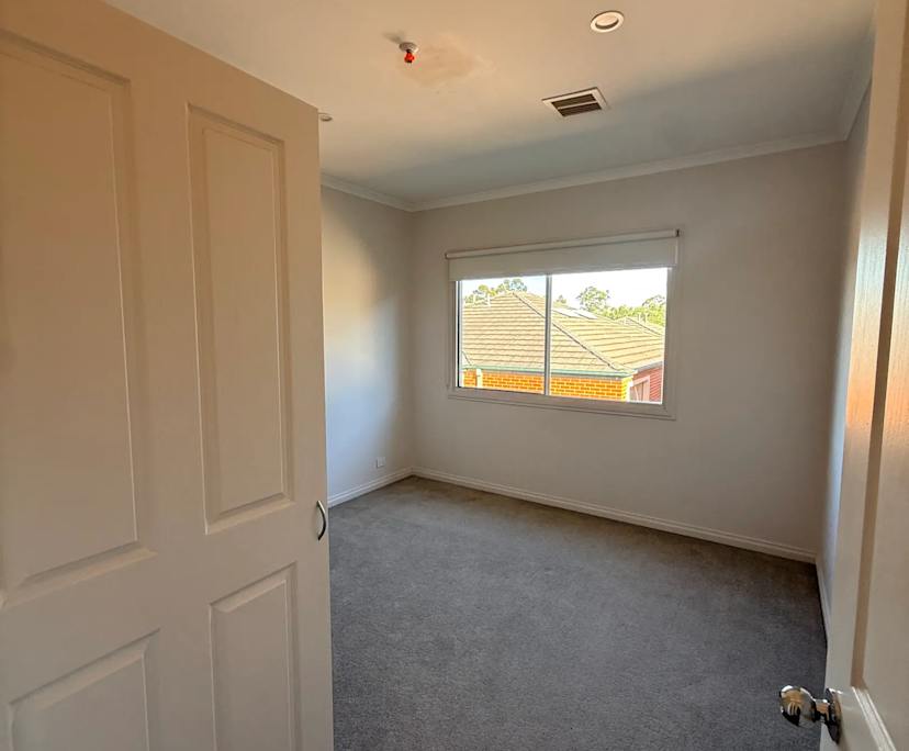 Unfurnished room with own bathroom