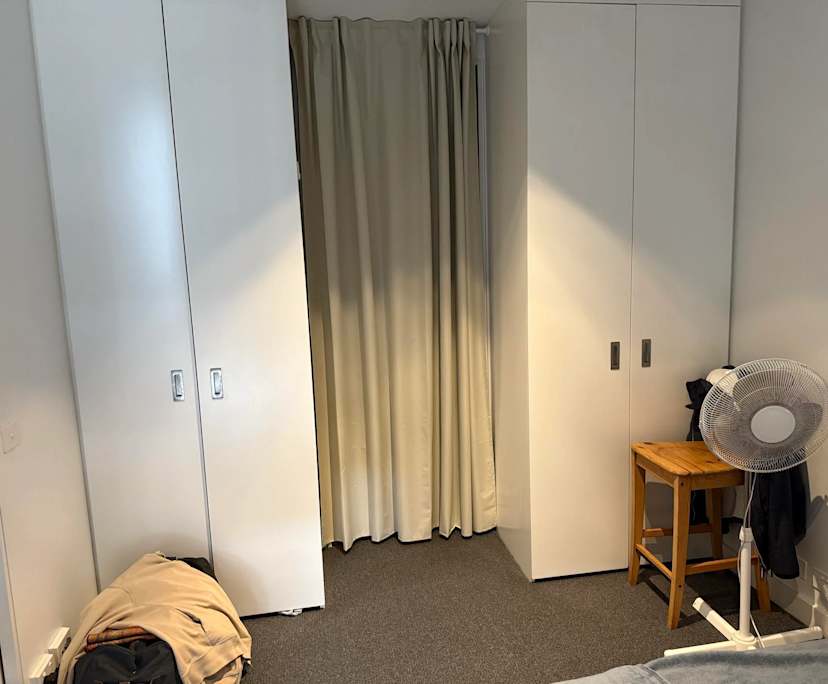 Furnished room in a flatshare