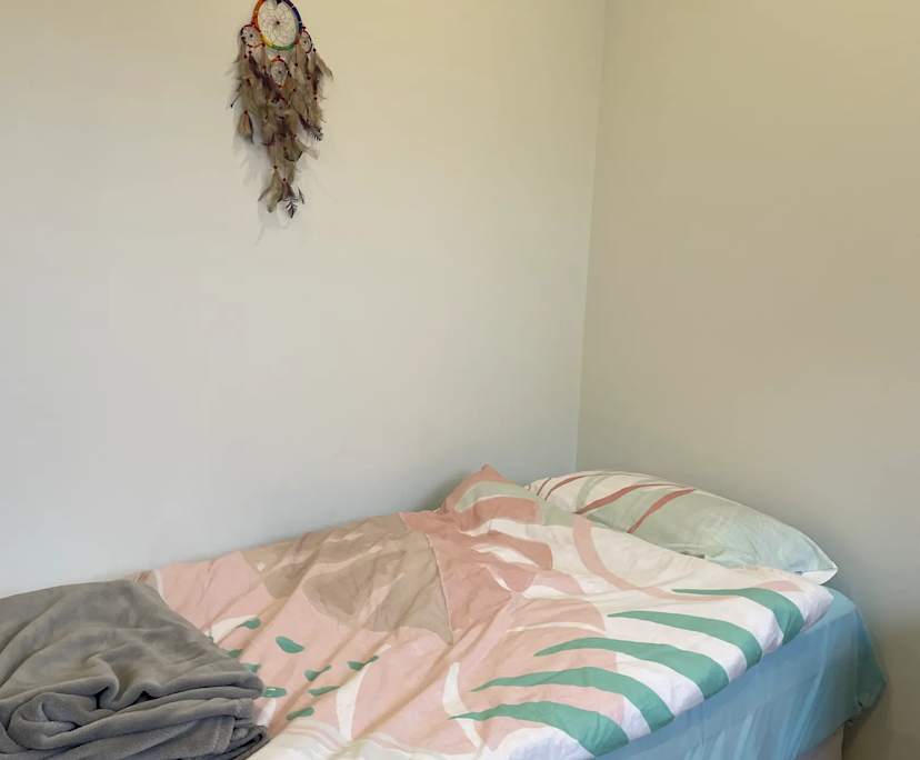 Furnished room with own bathroom