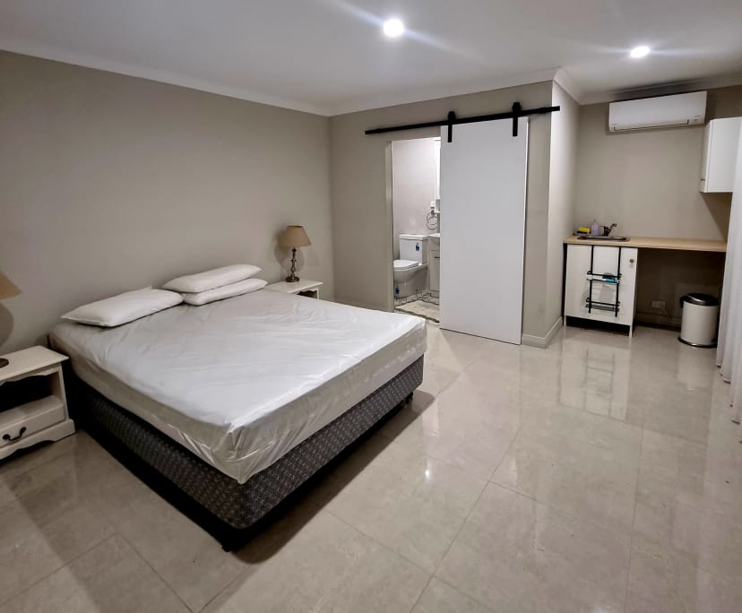 Room with ensuite in a share house