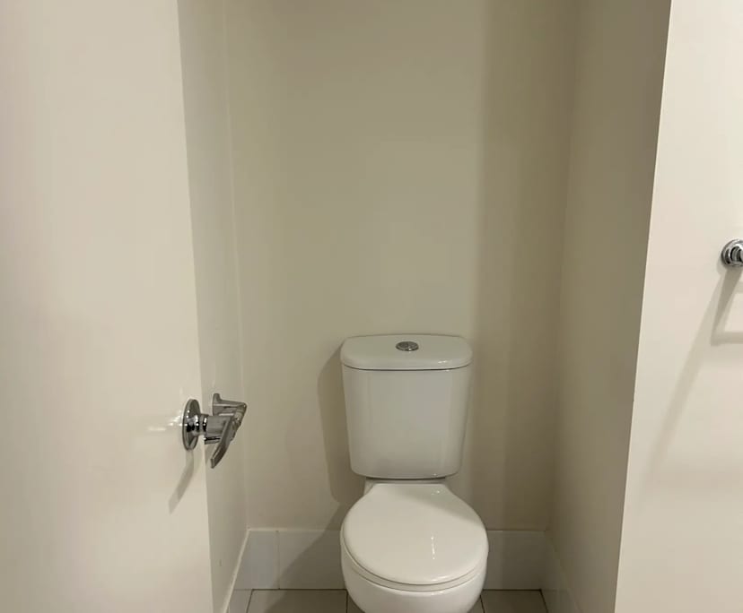 Room in a share house