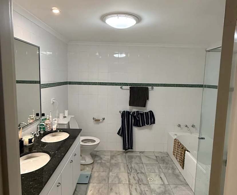 $585, Flatshare, 3 bathrooms, Bondi Beach NSW 2026